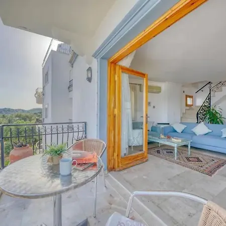Kas'in Tam Merkezinde Denize Sifir Luks Apart Apartament *